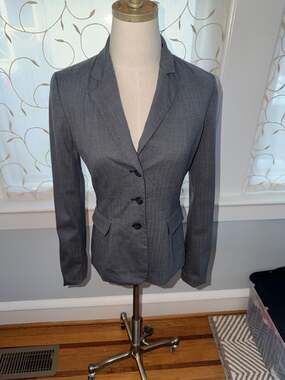 Elie Tahari Gray Wool Blend Three-Button Blazer